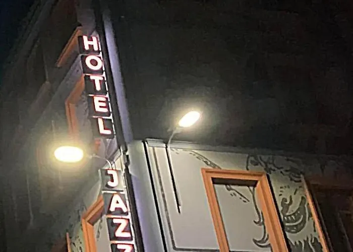 Jazz Market Square Hotel 3*