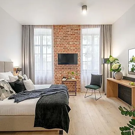 Hotel Jazz Market Square 3*