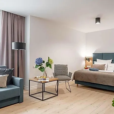 Jazz Market Square Hotel 3*